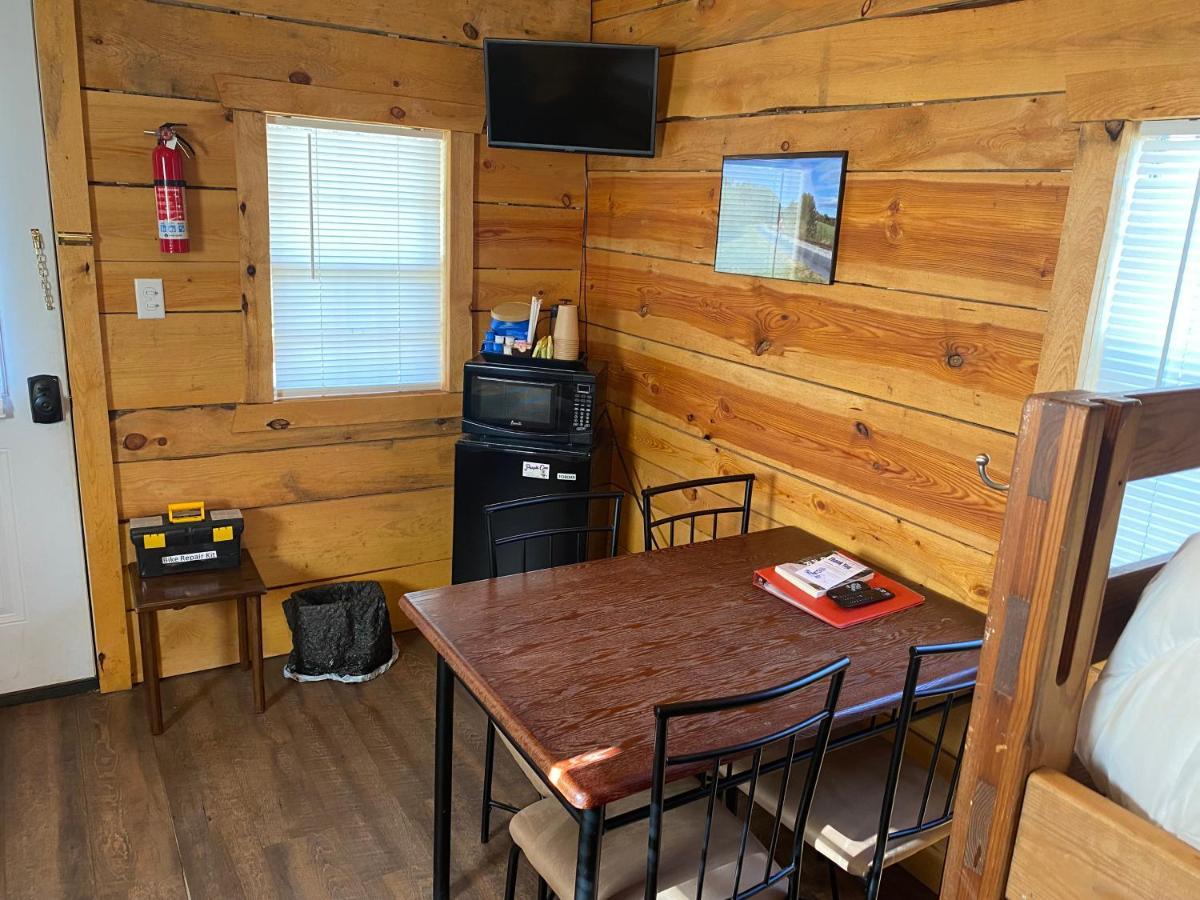 Canal Cabins Paw Paw Екстер'єр фото