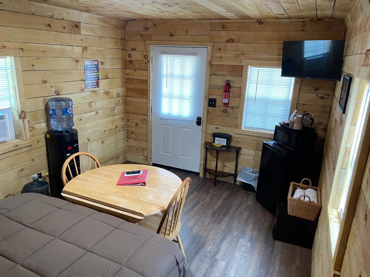 Canal Cabins Paw Paw Екстер'єр фото
