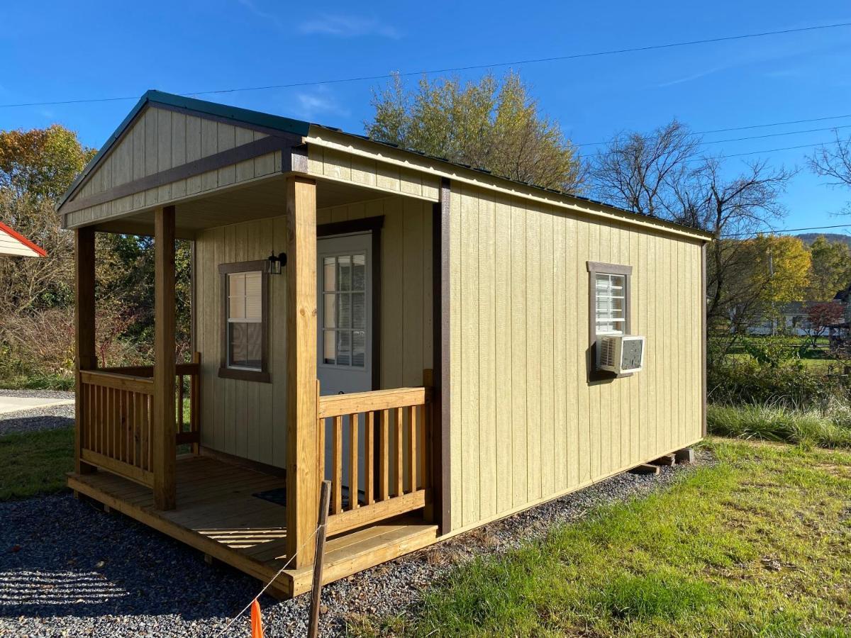 Canal Cabins Paw Paw Екстер'єр фото