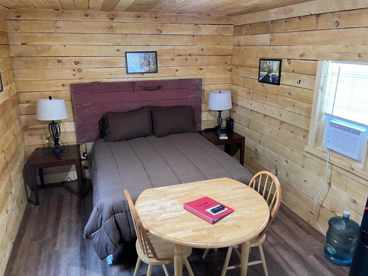 Canal Cabins Paw Paw Екстер'єр фото