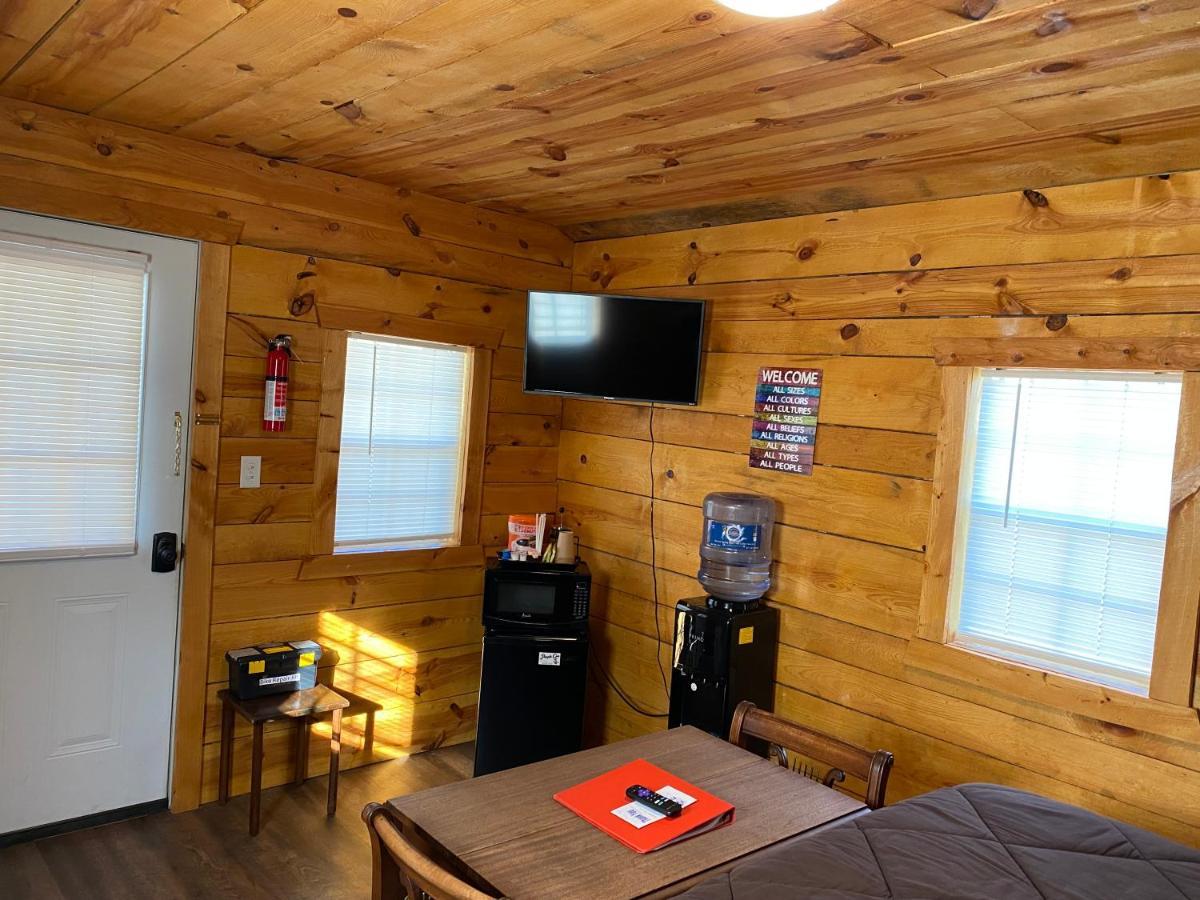 Canal Cabins Paw Paw Екстер'єр фото